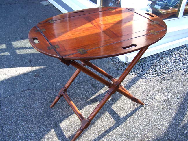 An Exceptionally Beautiful English Regency Period Mahogany Butler's Tray on Stand circa 1810 — image 4